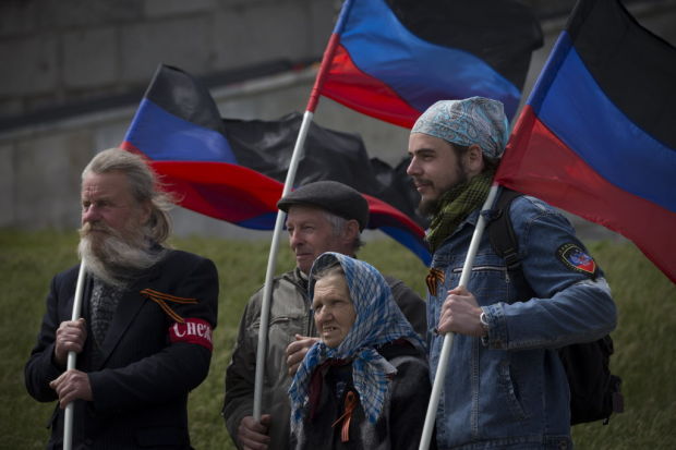 Russians, Ukrainians celebrate Victory Day Over Nazis