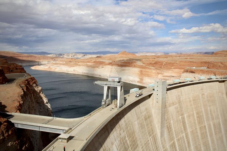 Colorado River senators meet quietly to facilitate states’ water talks