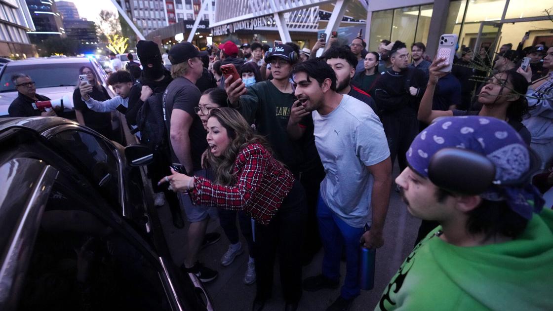 E-Verify flaws exposed after ICE raid at Phoenix sports grill
