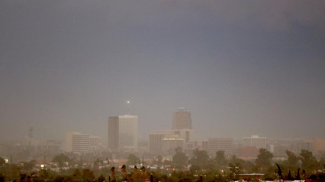 Tucson’s intense dust storm, weekend storm captured on social media | Local news Tucson’s intense dust storm, weekend storm captured on social media | Local news