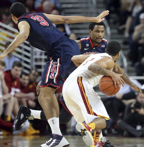Arizona basketball: From dominant to dreadful on D    