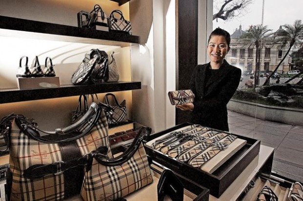 'Pegan duro' bolsas pirata a la cartera del fabricante  