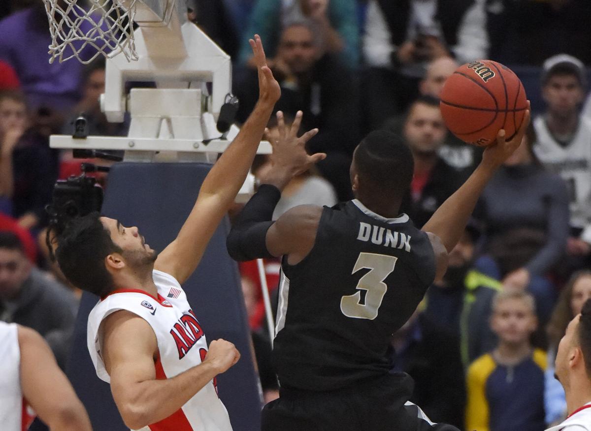 Kris Dunn, Elliott Pitts