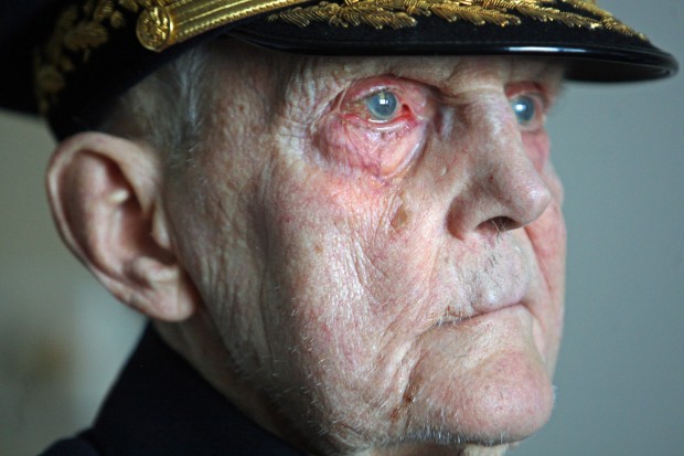 Piloto recuerda captura de jerarca nazi   