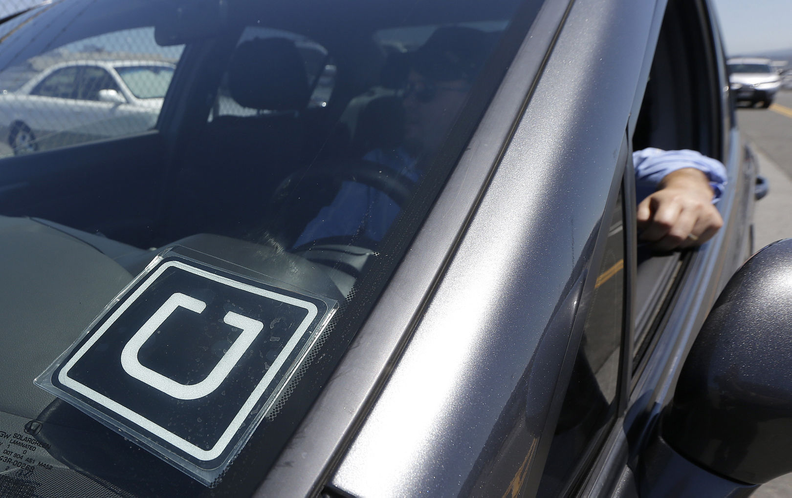 Ride-hailing service Uber now serving Tucson airport  Tucson 