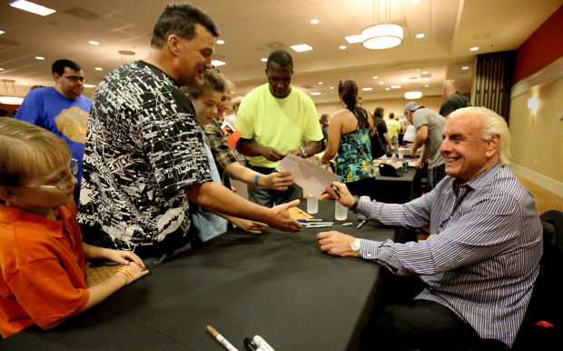 Clickjab Wrestling Fanfest