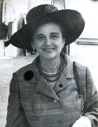 Tucson fashion icon since '30s dies   