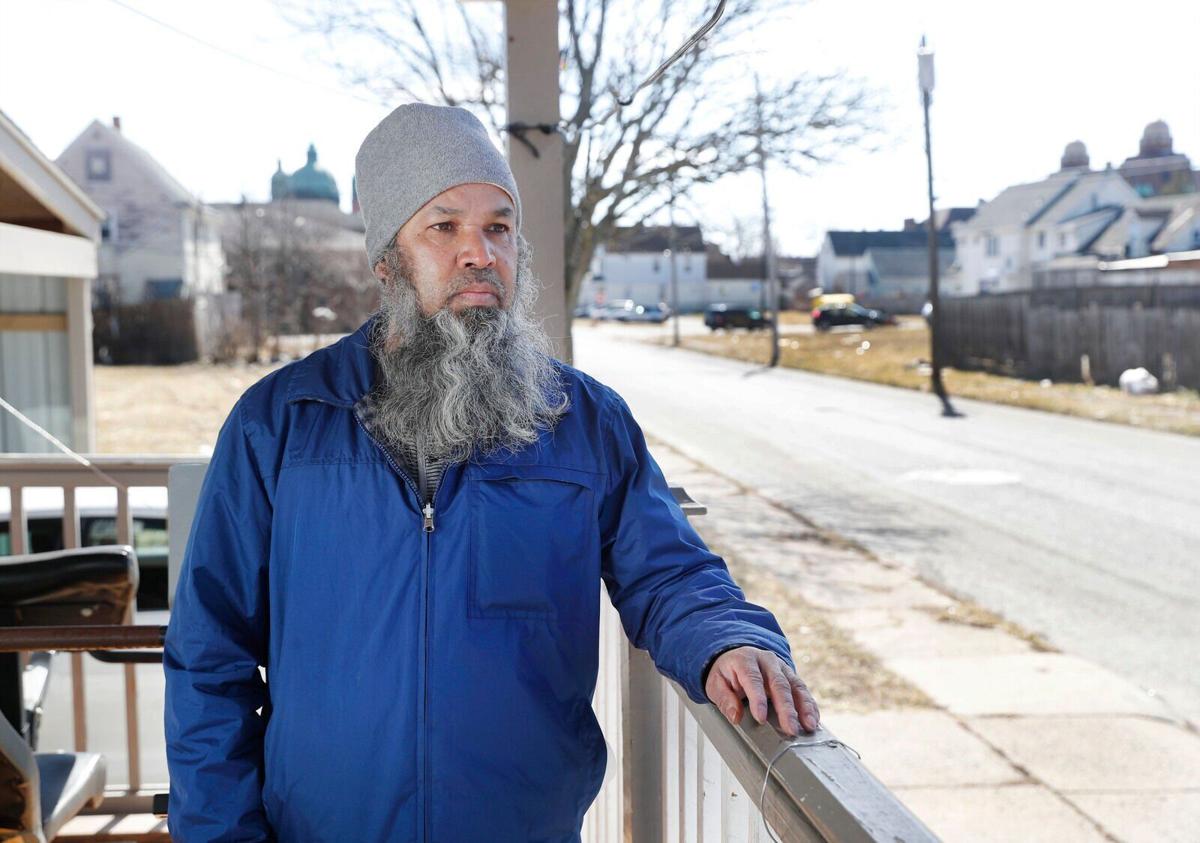 Bangladeshi Muslim residents