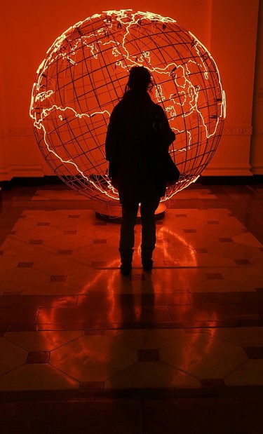 UN to probe e-mails leaked from British climate center  