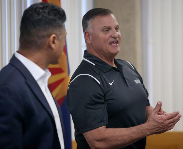 103018-spt-hansen col.jpg