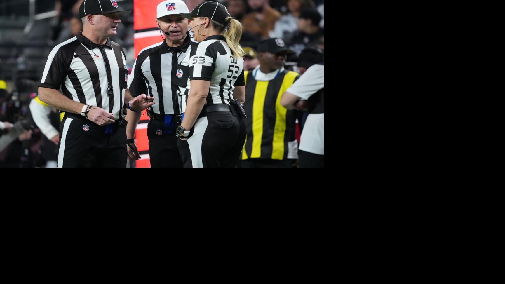 NFL says it learned from replacement ref 'mistake.'