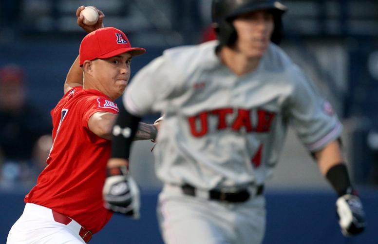 031619-spt-ua baseball-p15.jpg