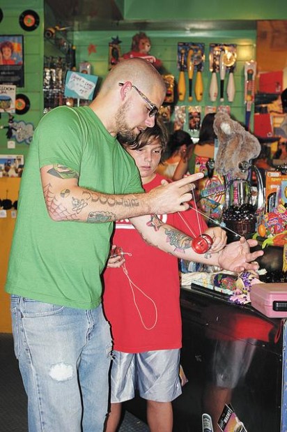 Yo-yo fans learn from a Master  