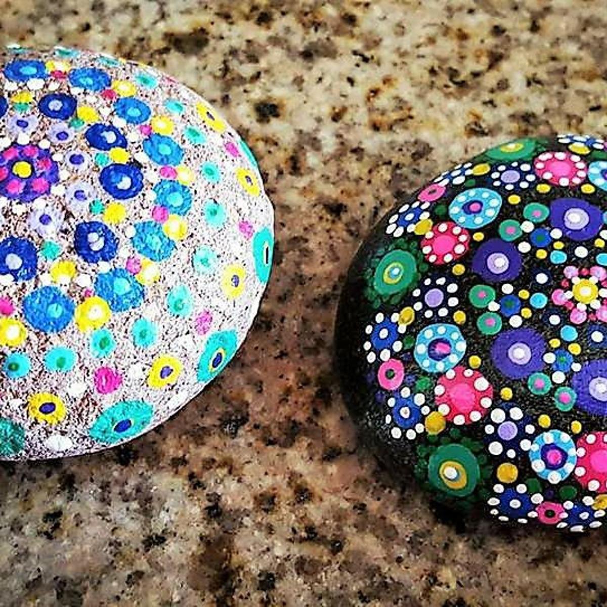 Kindness Rocks That S Why This Tucson Facebook Group About Rock