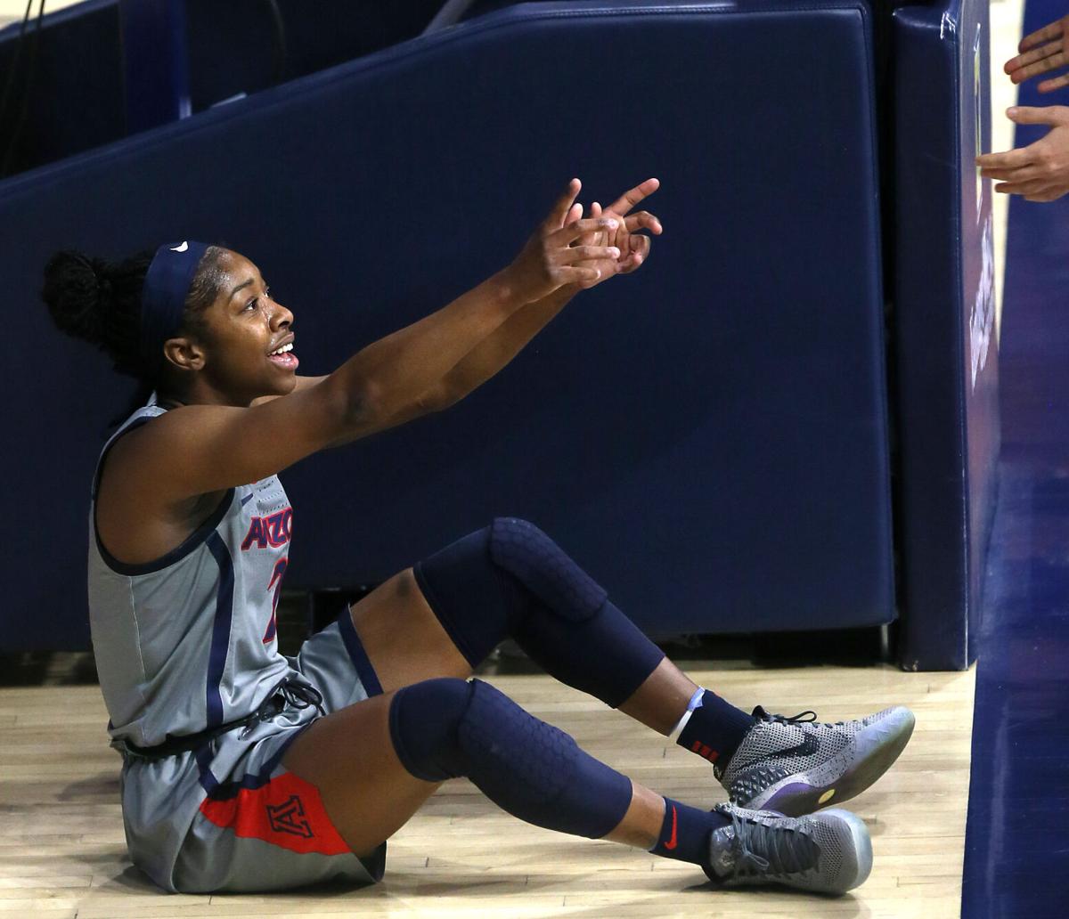 011521-spt-ua womens hoops-p2.jpg