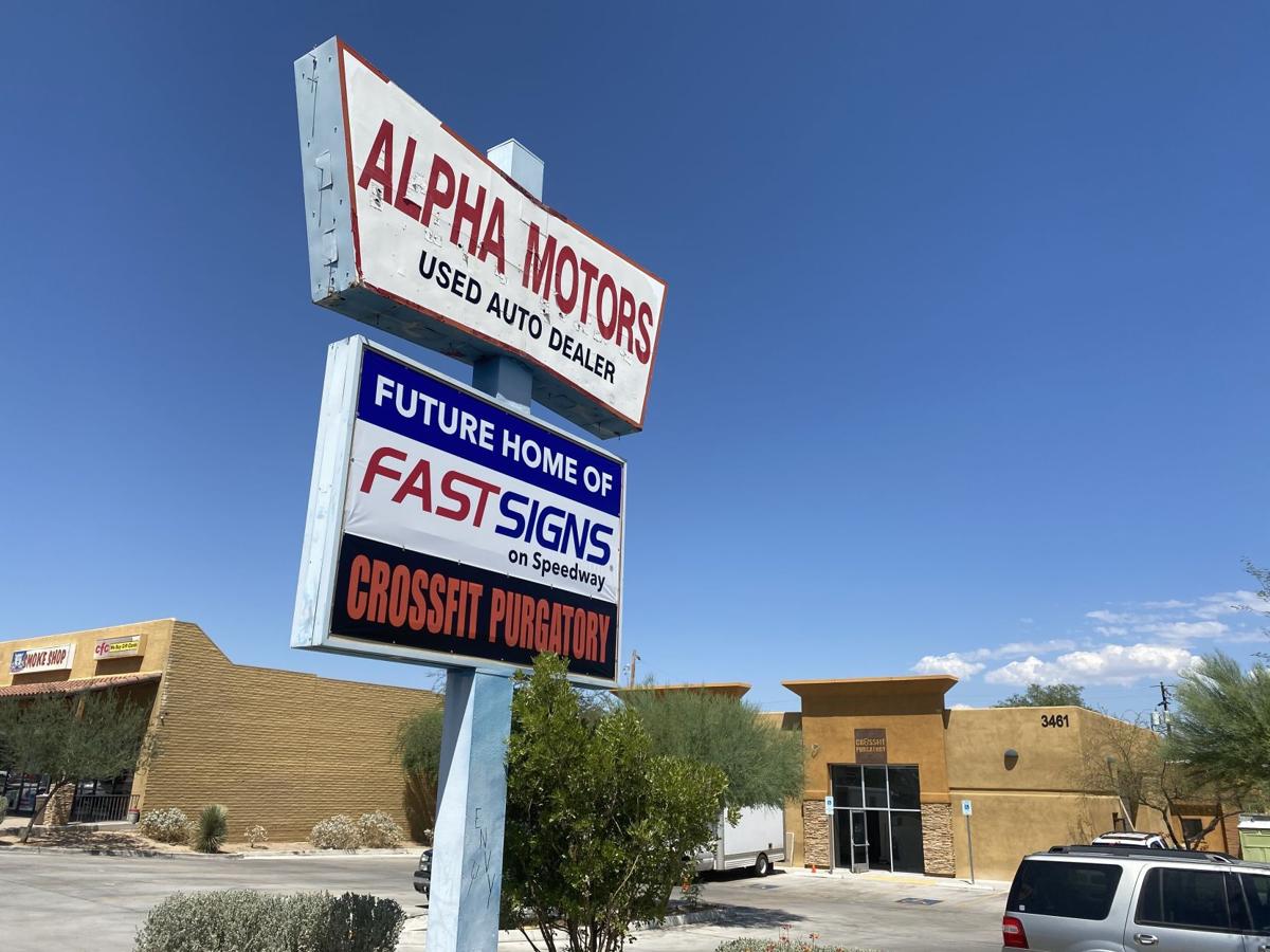 Fastsigns on Speedway