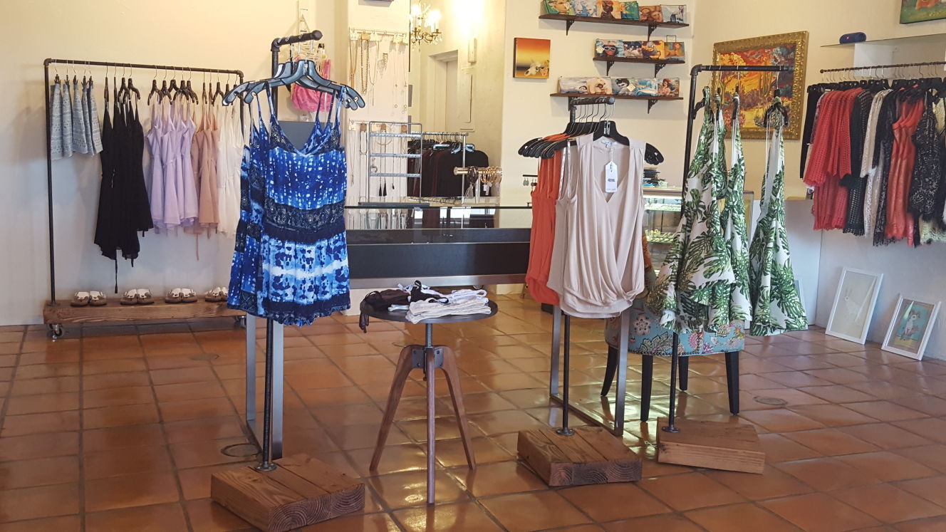 Tucson s own Zo Boutique moves to new spot on Campbell