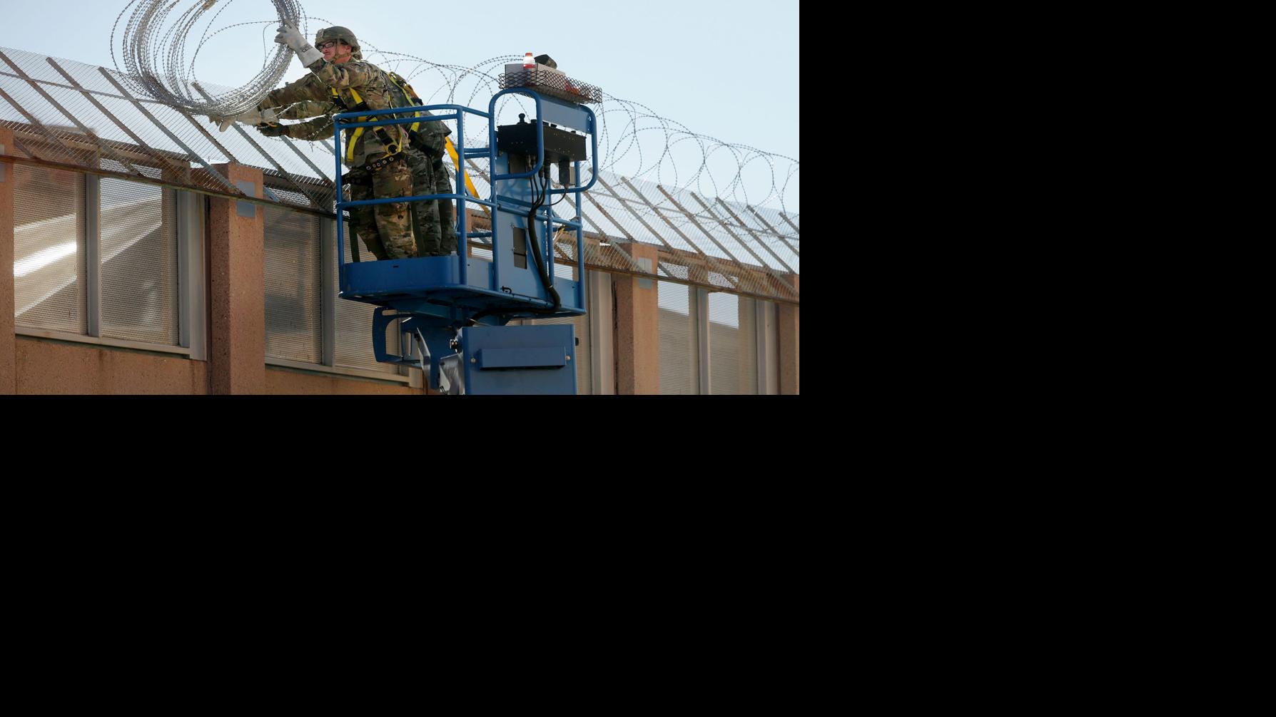 U.S. officials: Arizona border ports need razor wire to prevent migrant ...
