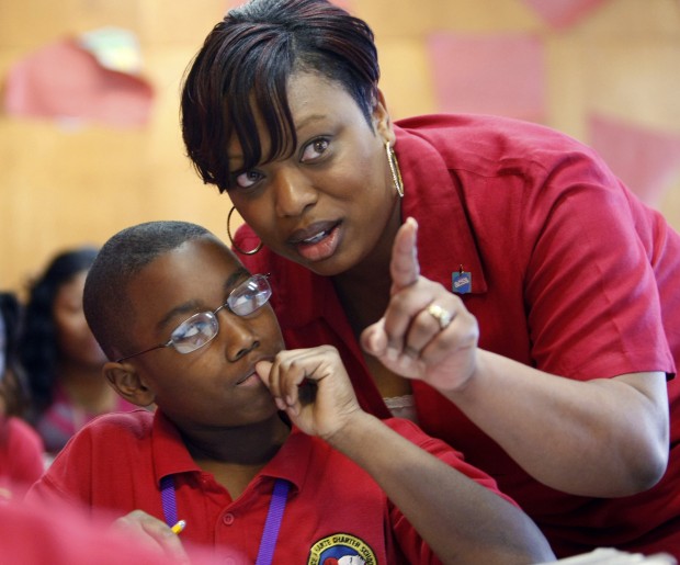 States warm up to teacher merit pay   