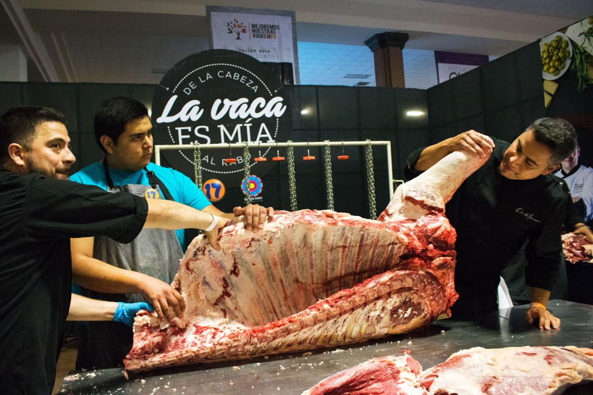 Hermosillo butchering cow