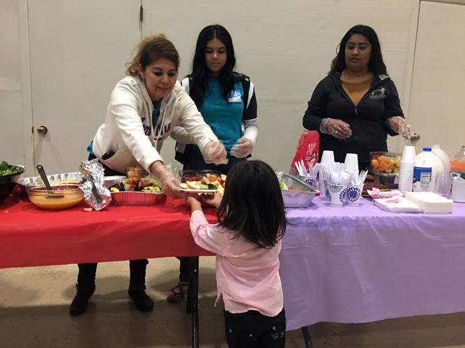 Mass release of migrant families being seen in Tucson, southern Arizona