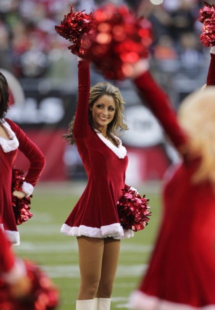 NFL cheerleaders from Week 16