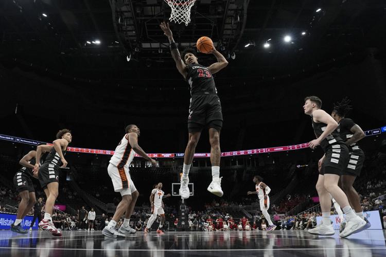 B12 Cincinnati Oklahoma St Basketball