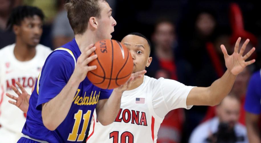 112219-spt-ua bk-p32.jpg