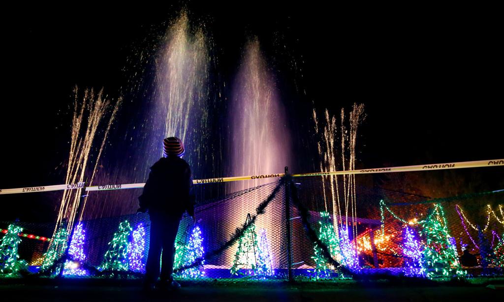 The Fountains Of Tucson Christmas Bazaar 2022 Tucson Area Gets Into The Ho-Ho-Ho Spirit With Festivals, Holiday  Traditions | Entertainment | Tucson.com