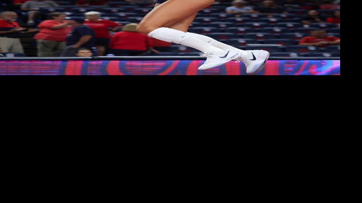 Power outage can’t stop Arizona volleyball’s Destiny Ndam-Simpson from making a big spark
