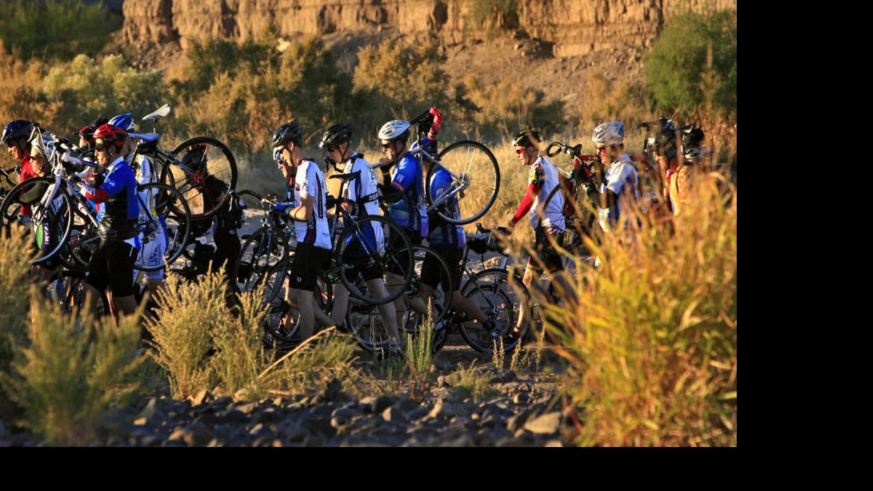 El Tour de Tucson brings out thousands