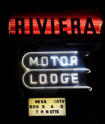 The Riviera Motor Lodge 