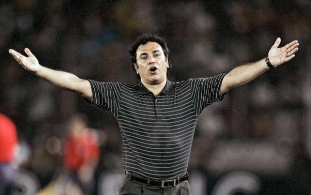 Despiden a Hugo Sánchez del Tri  