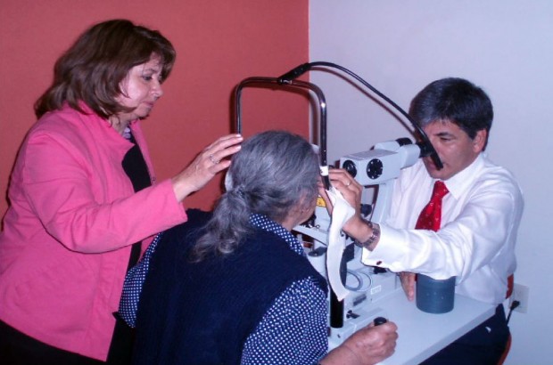 3 Tucson docs to treat eye problems of Mexico's poor  