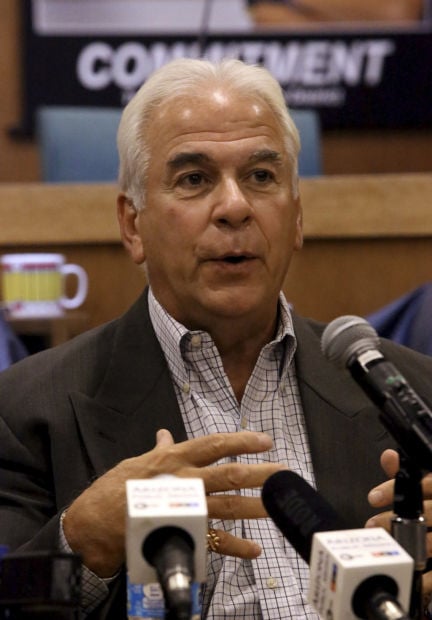 Tucson Unified's departing leader, Pedicone, to chat online today    