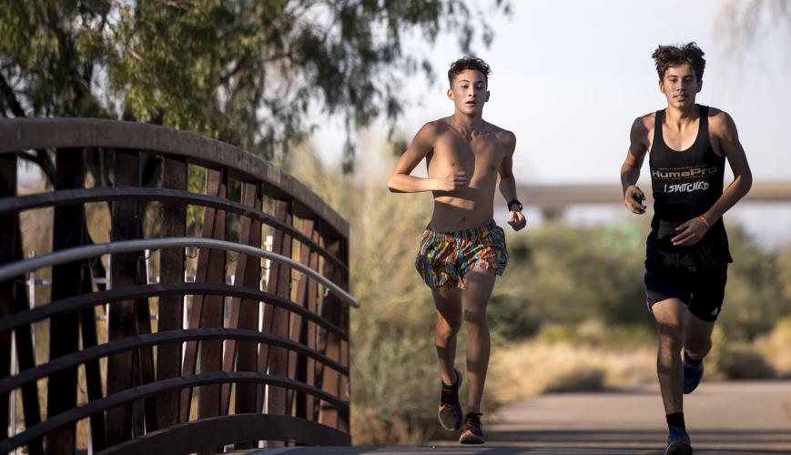 111619-spt-pueblo runner-p10