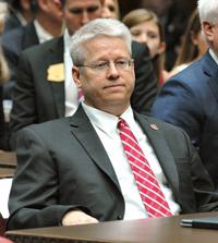 Preliminary House OK given for bill changing city incorporation rules