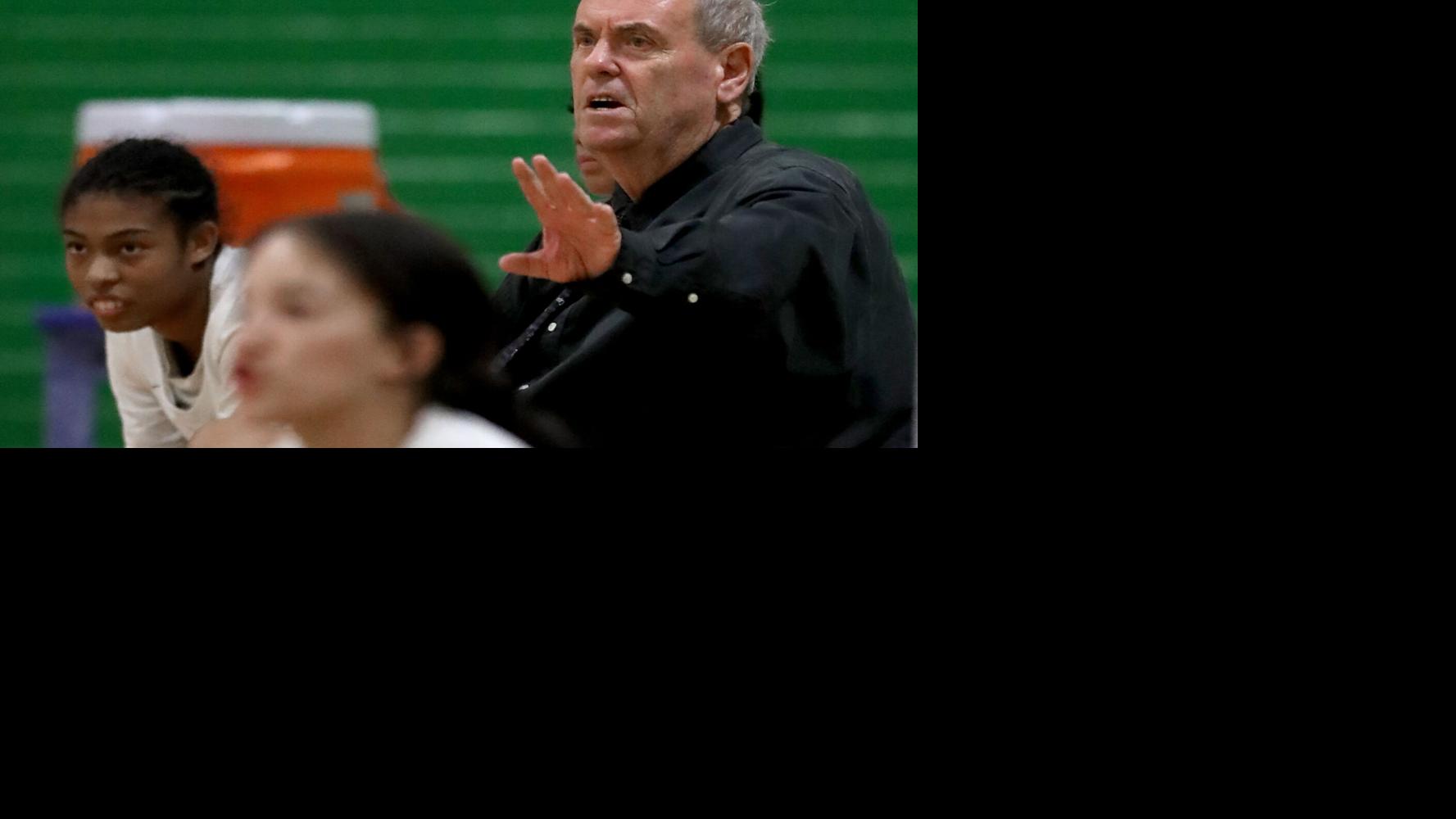 Hall of Fame Tucson basketball coach makes puzzling move