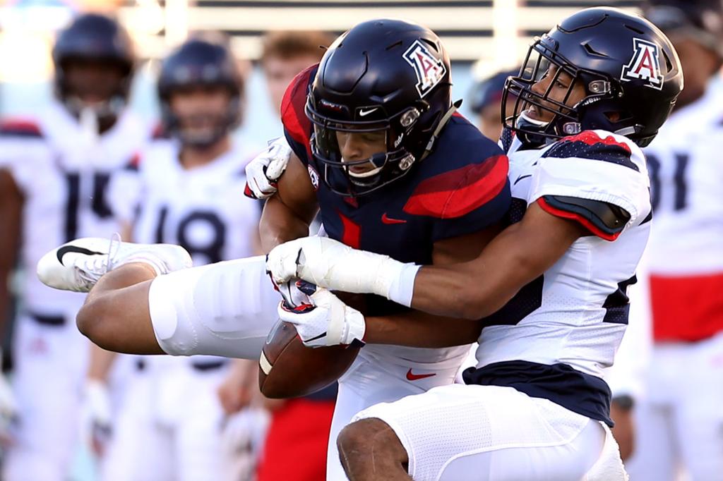Young Defenders Harris Barnes Shine In Arizona Wildcats