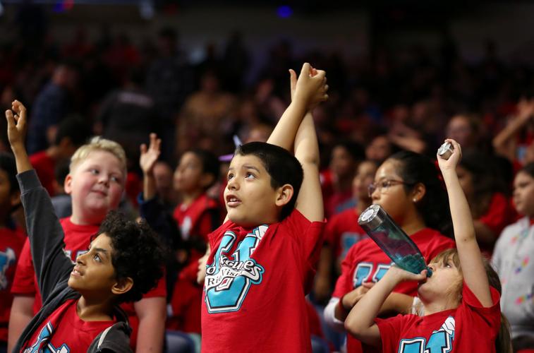 112119-sports-ua wbk-p08.JPG