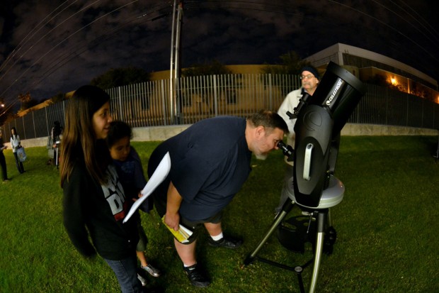 Stargazers reach out to public   