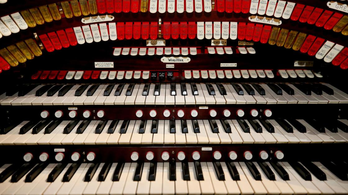 See a horror film with live musical accompaniment at the Fox Tucson Theatre | Entertainment