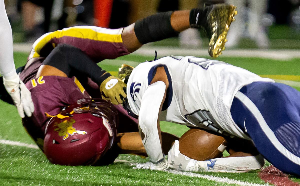 092621-tuc-spt-hsfbsalpointe-p5.JPG