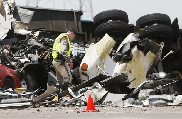 I 10 Crash Arizona _ Motorcyclist dead after crash on I-10 in Chandler ...