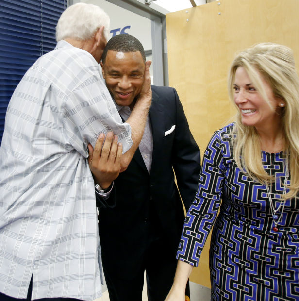 Damon Stoudamire returns to Arizona