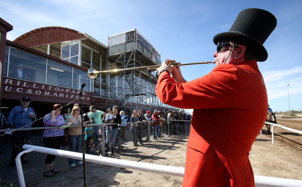 Horse racing at Rillito Race Track