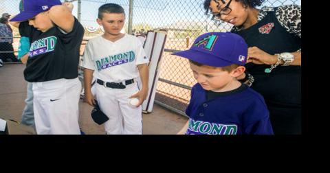D-Backs contribute uniforms for Scottsdale Little Leagues