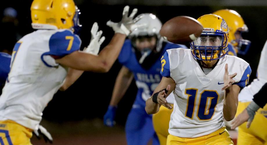 111420-spt=hs fb foothills-p5.jpg