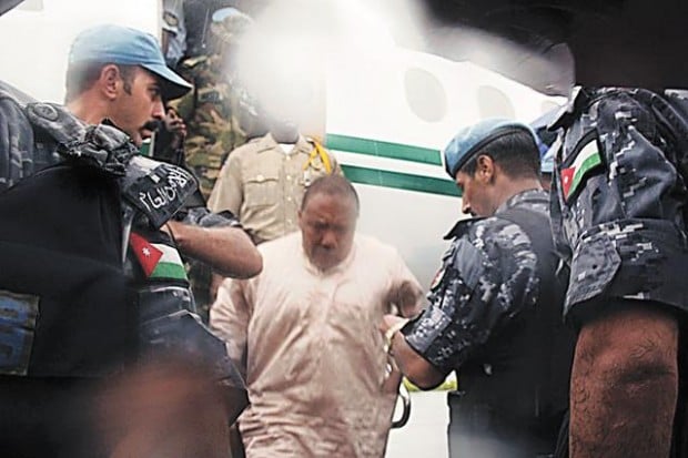 Ex-Liberian leader is in Sierra Leone jail  