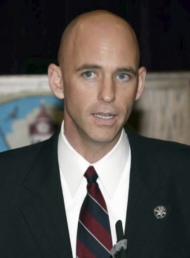 Border Boletín: What's behind Babeu's border claims